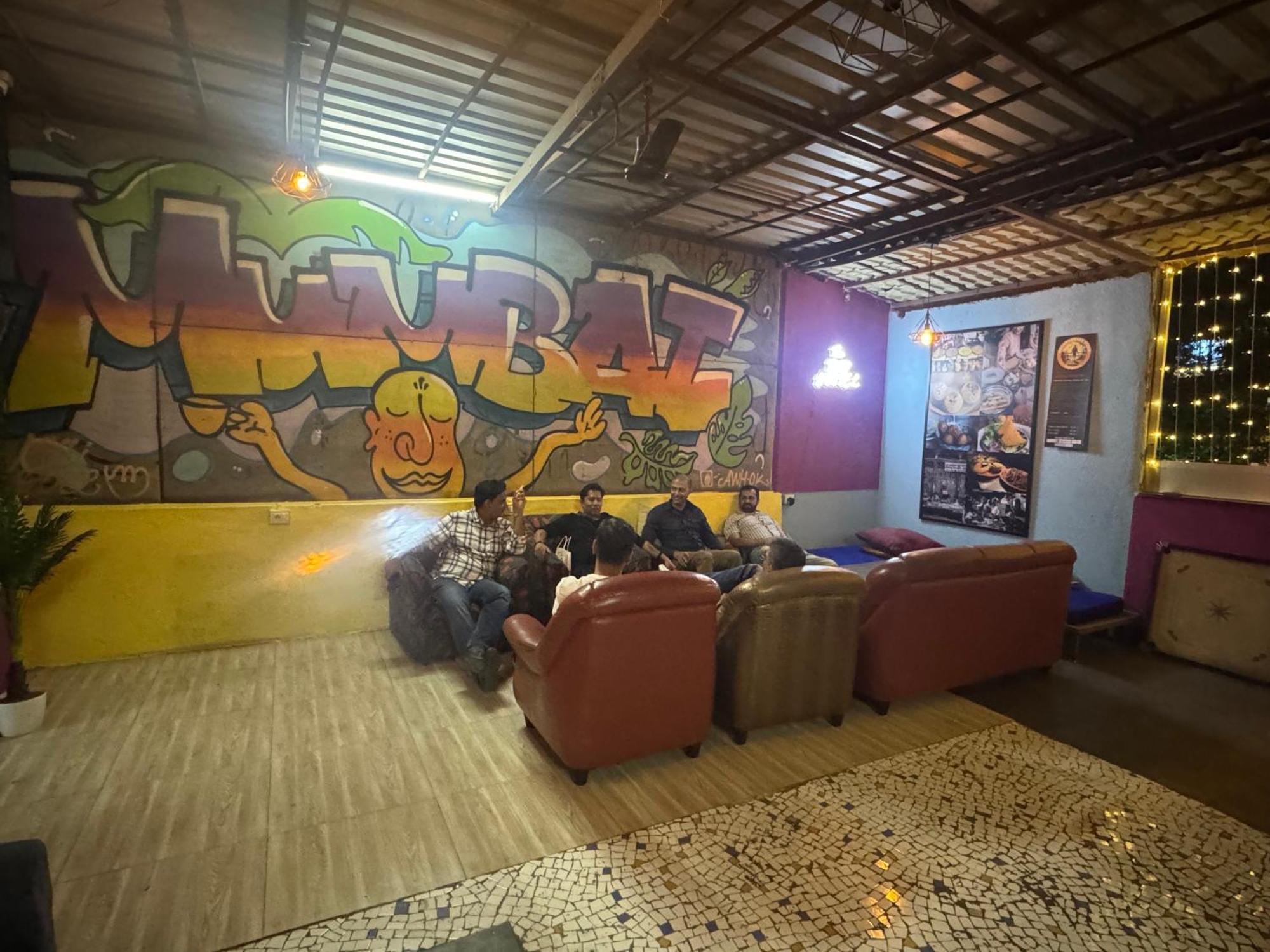 Backpackers Villa Mumbai  Buitenkant foto