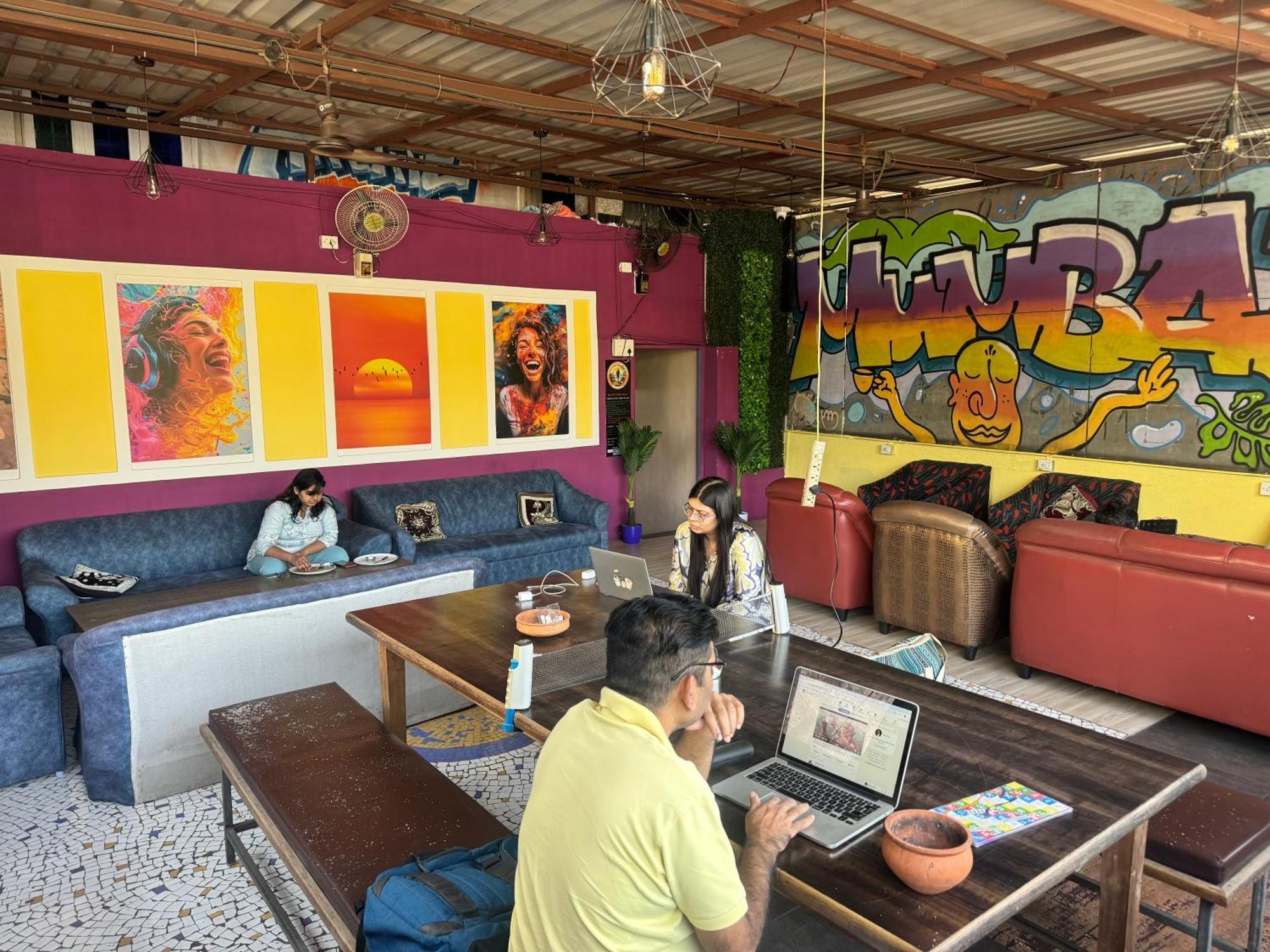 Backpackers Villa Mumbai  Buitenkant foto