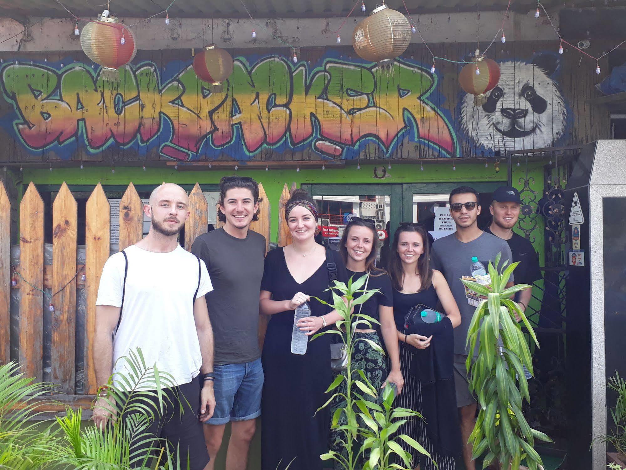 Backpackers Villa Mumbai  Buitenkant foto